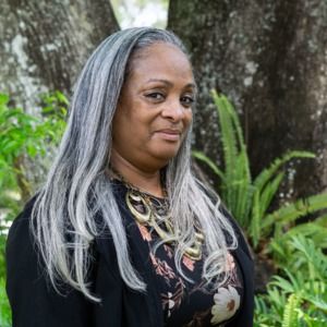 Meet your Posher, Karin